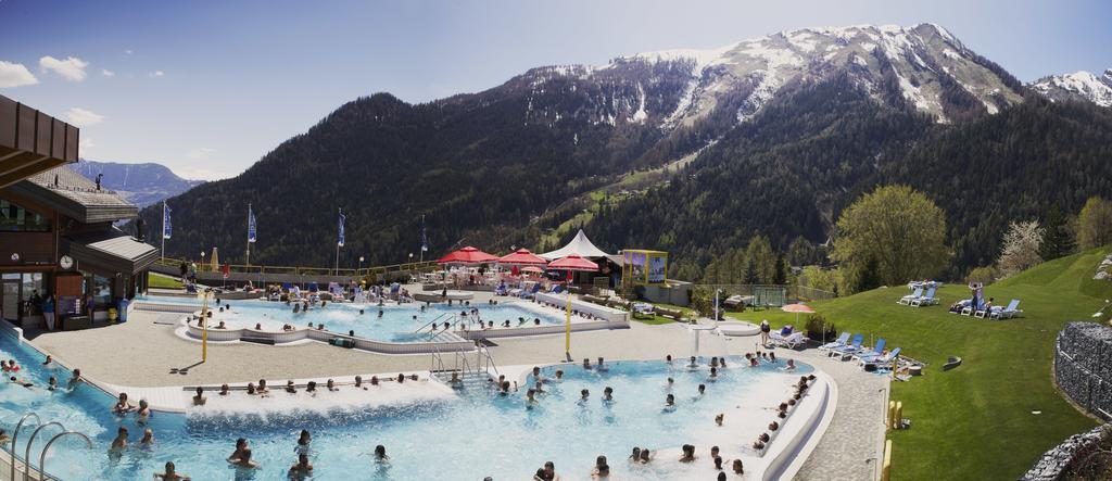 Hotel Les Bains D'โอวรอนนาซ ภายนอก รูปภาพ