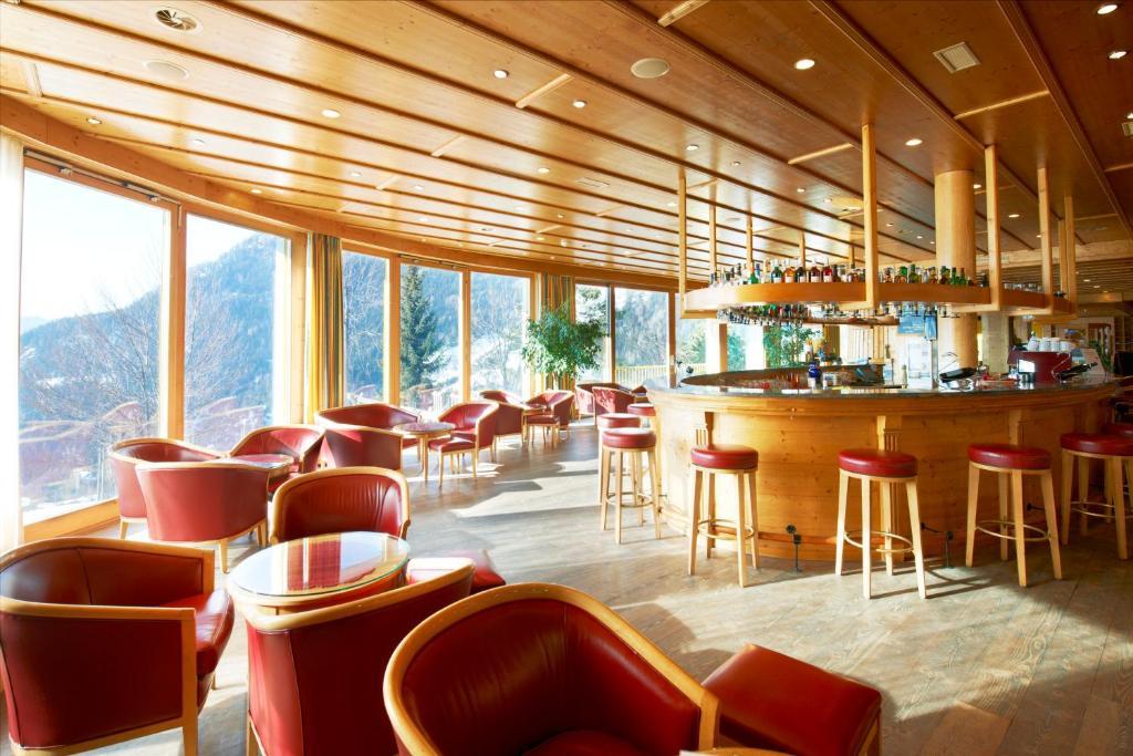 Hotel Les Bains D'โอวรอนนาซ ภายนอก รูปภาพ