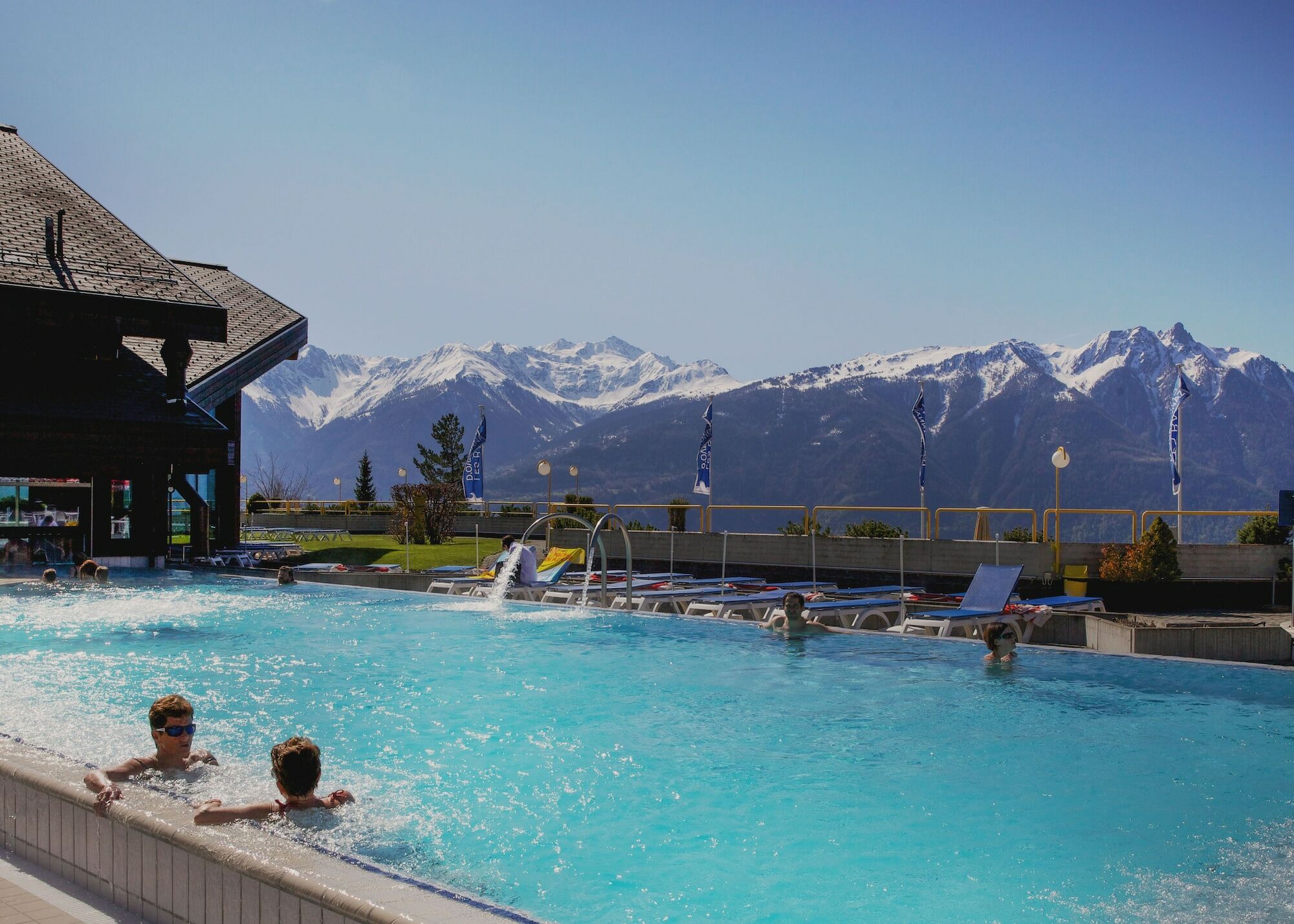 Hotel Les Bains D'โอวรอนนาซ ภายนอก รูปภาพ