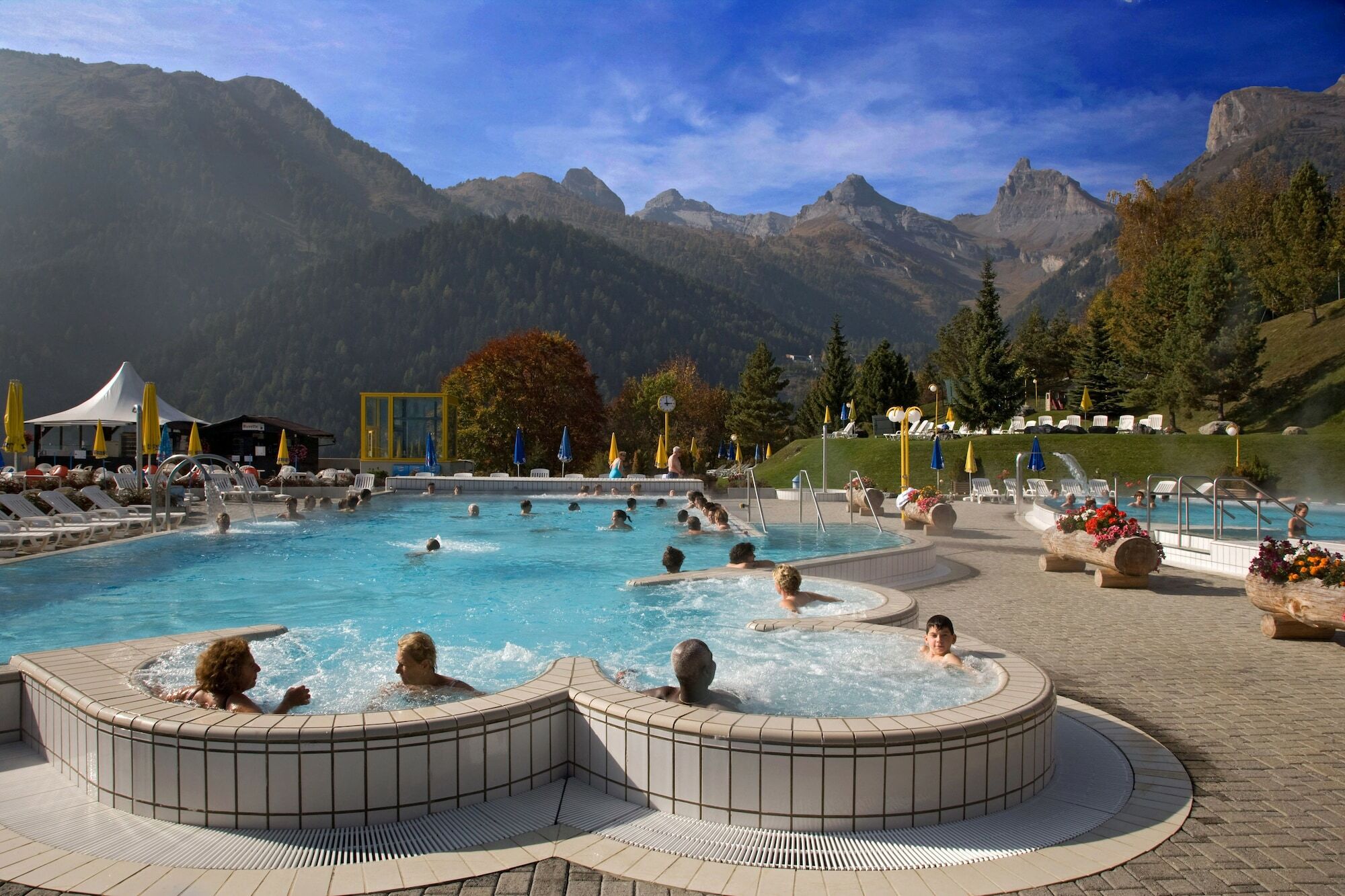 Hotel Les Bains D'โอวรอนนาซ ภายนอก รูปภาพ