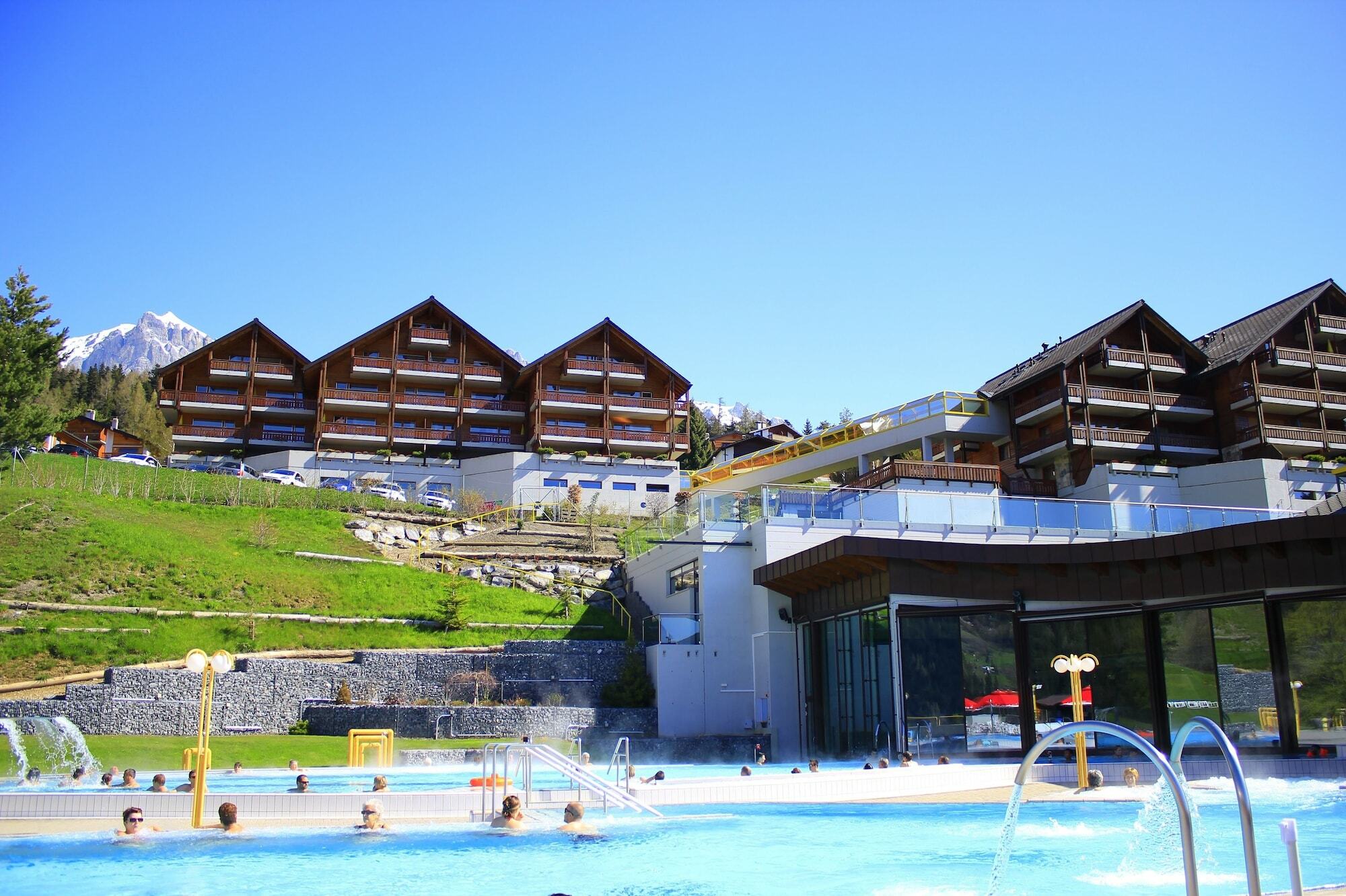 Hotel Les Bains D'โอวรอนนาซ ภายนอก รูปภาพ